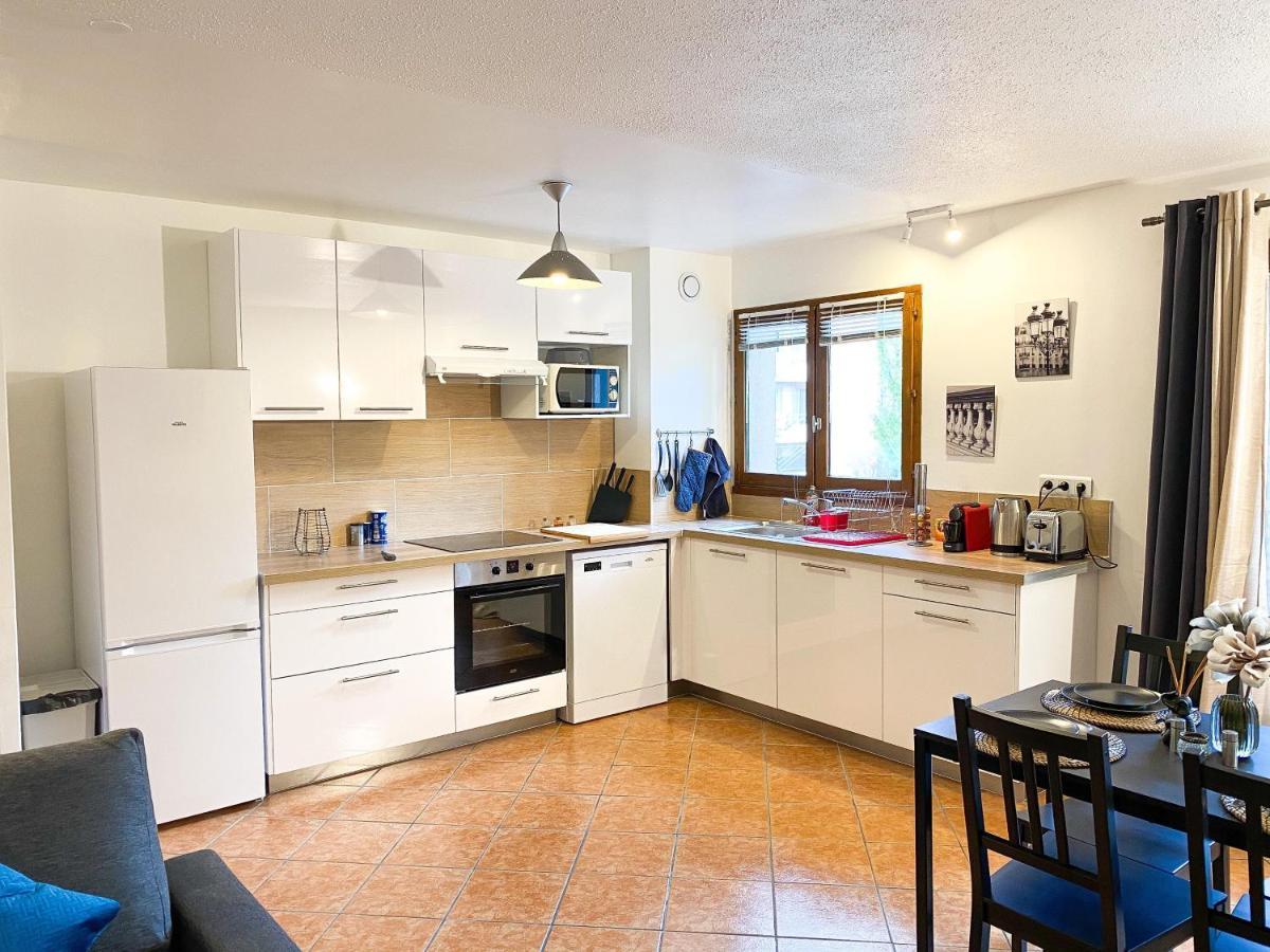 Luxueux Appartement Evry Centre - Parking - Rer A 10 Min Courcouronnes Exterior foto