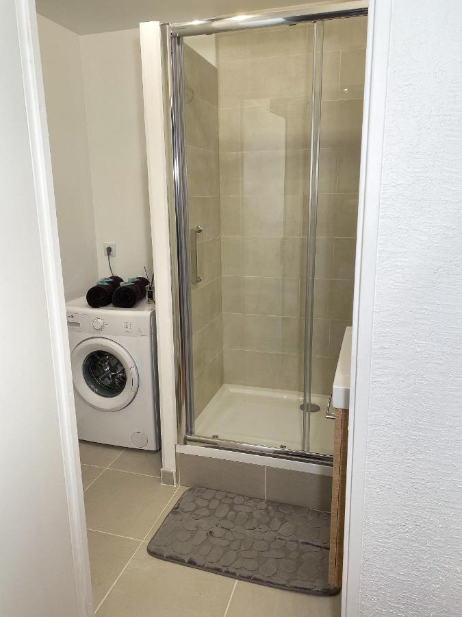 Luxueux Appartement Evry Centre - Parking - Rer A 10 Min Courcouronnes Exterior foto